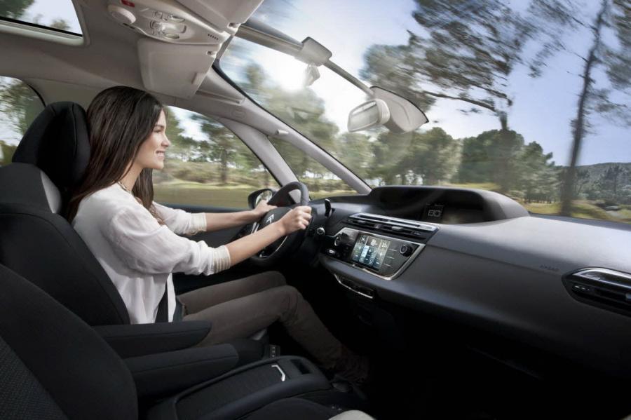  Citroen C4 Picasso 2013 года  (фото 40 из 50)